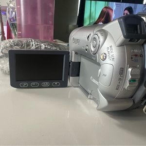 Canon DC100 Camrecorder